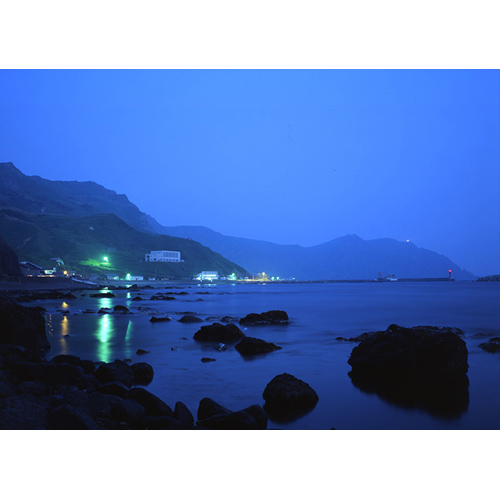 元地海岸の夜景